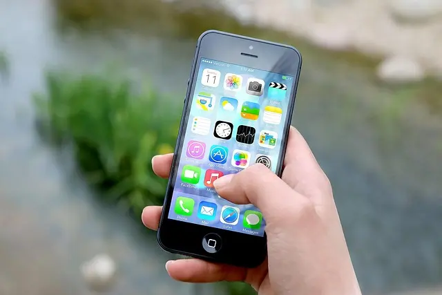 How to Choose the Right Smartphone Accessories for Your Needs