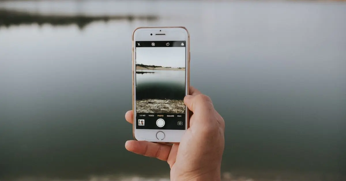 The Pros and Cons of Mobile Gaming Subscriptions