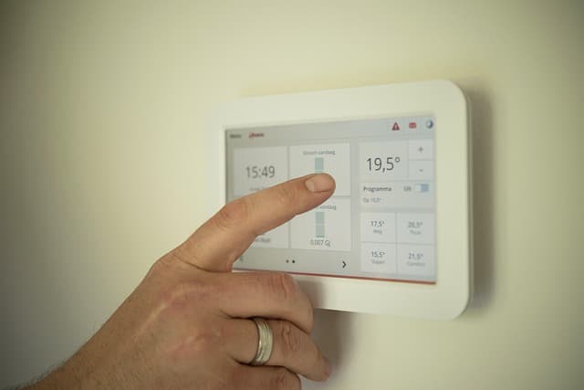 The Benefits of Integrating Smart Home Technology with Your Mobile Device